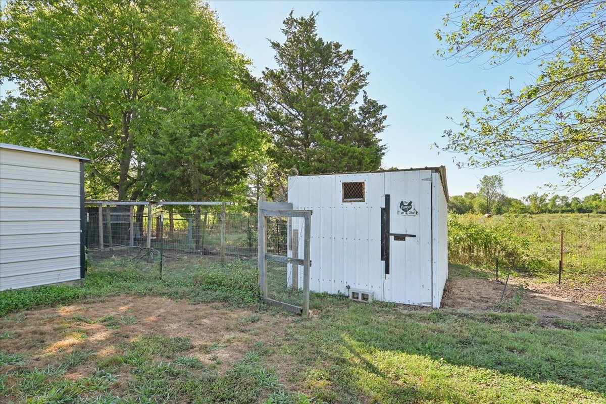 19676 E Highland Road Property Photo 47