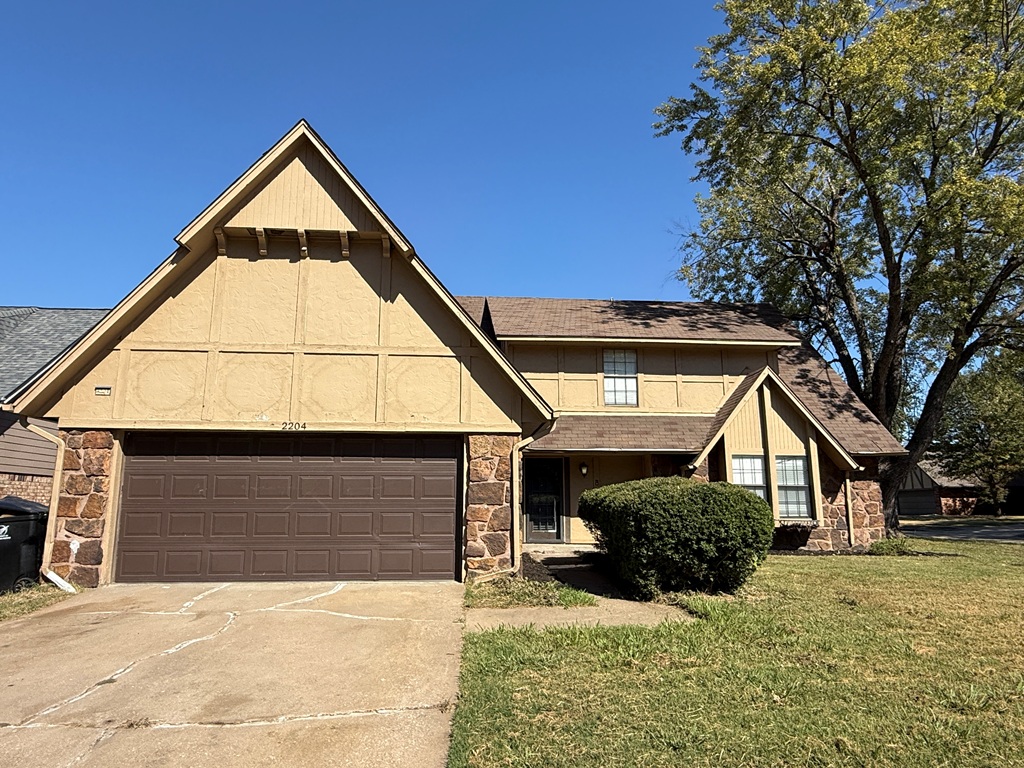 2204 W Memphis Place Property Photo 1