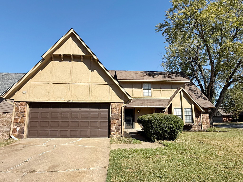 2204 W Memphis Place Property Photo 1