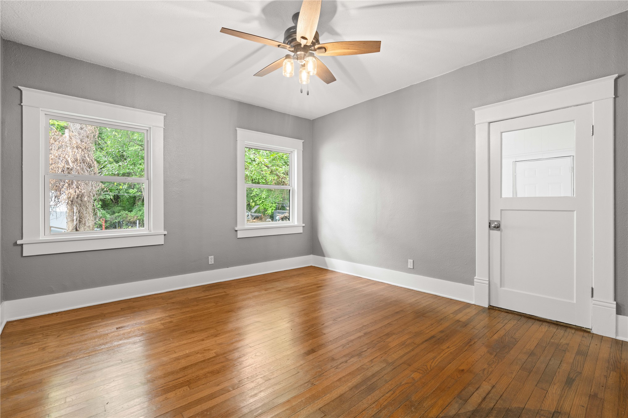 575 N 7th Street Property Photo 16