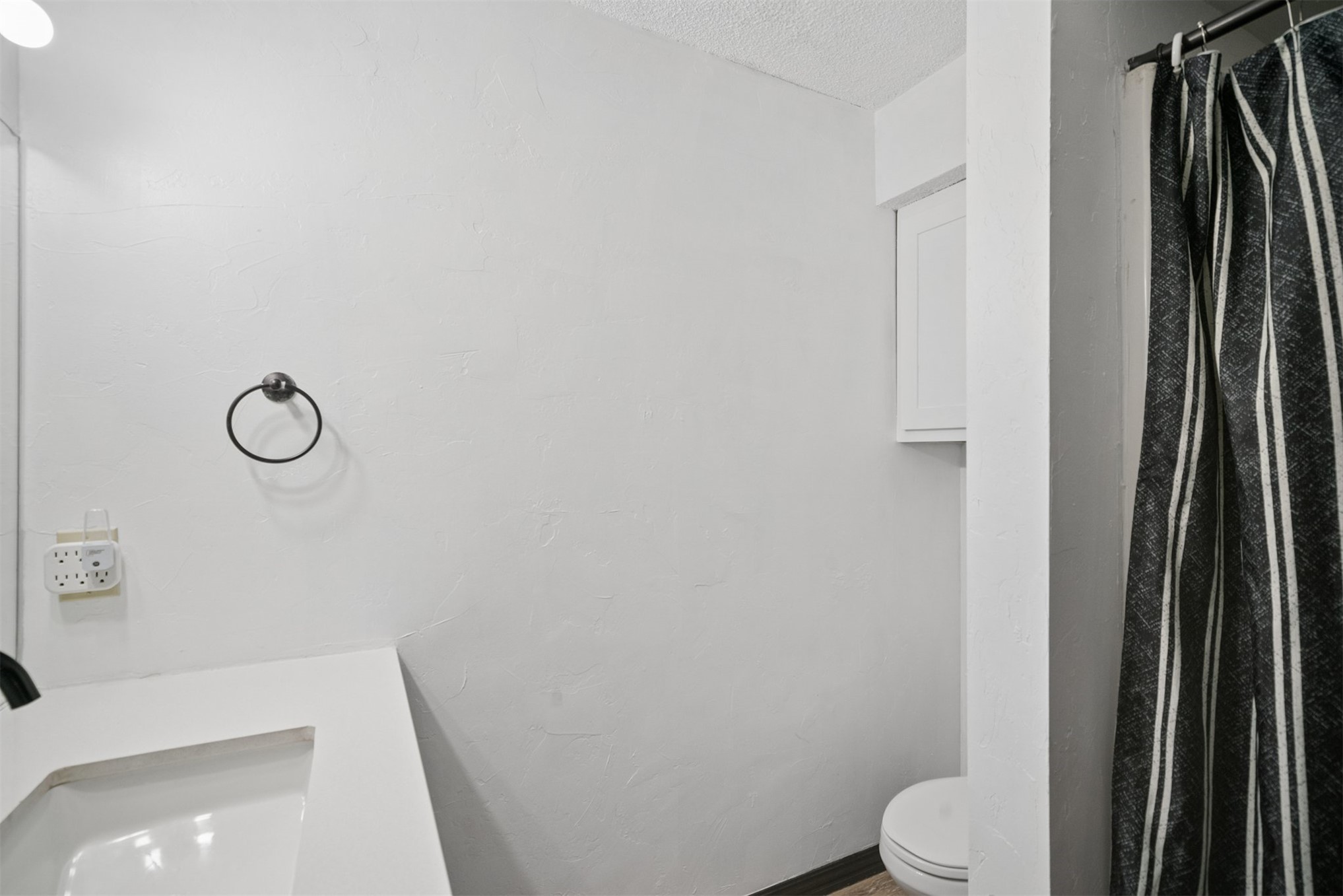 4826 S Linwood Drive Property Photo 10