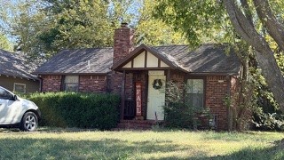 1813 W Oak Street Property Photo 1