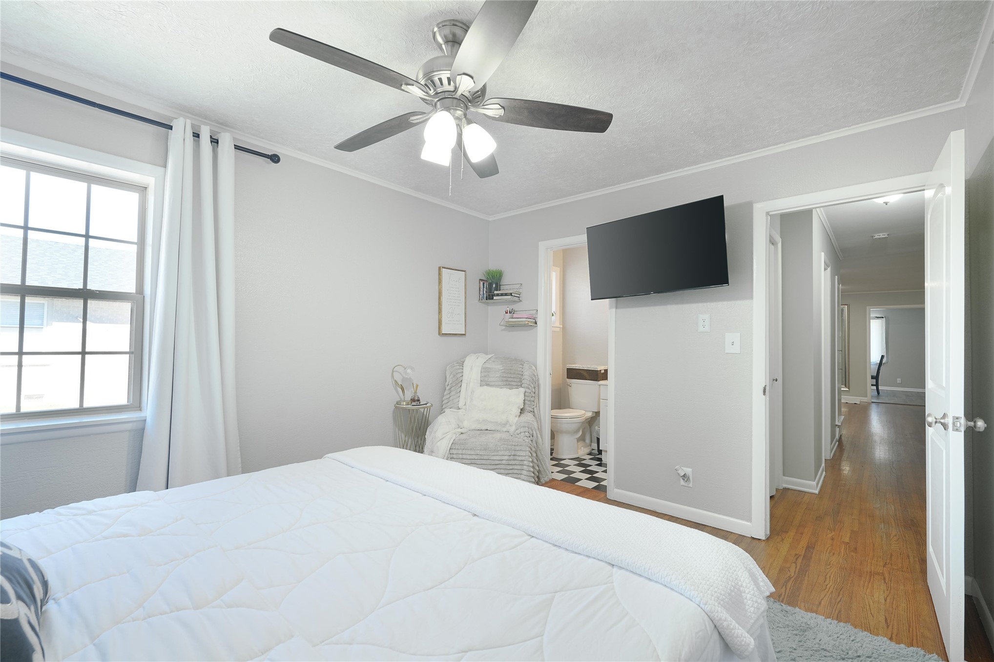 2407 S Norwood Avenue Property Photo 18