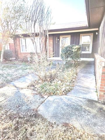 5914 E 24th Place Property Photo 1
