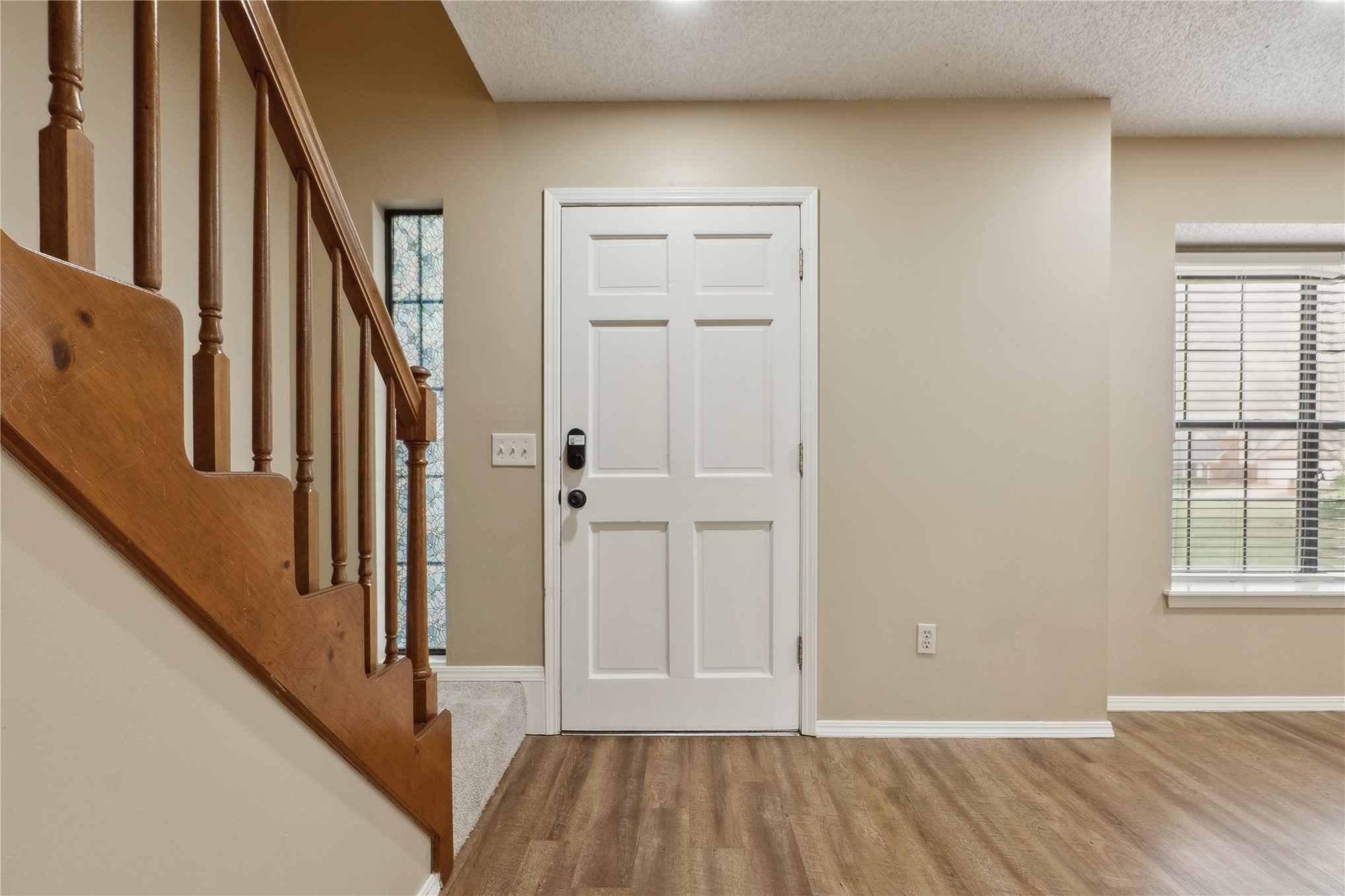 7735 S Trenton Avenue Property Photo 5
