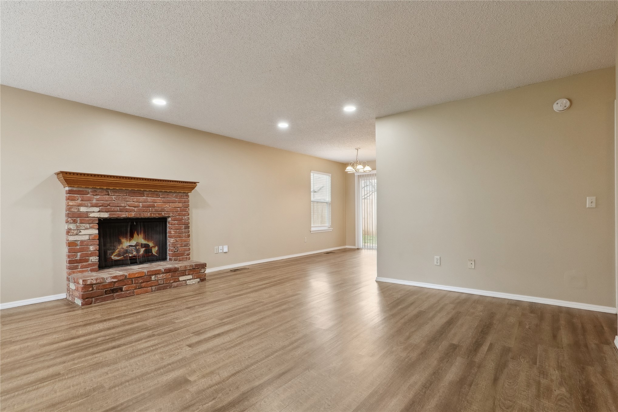 7735 S Trenton Avenue Property Photo 6