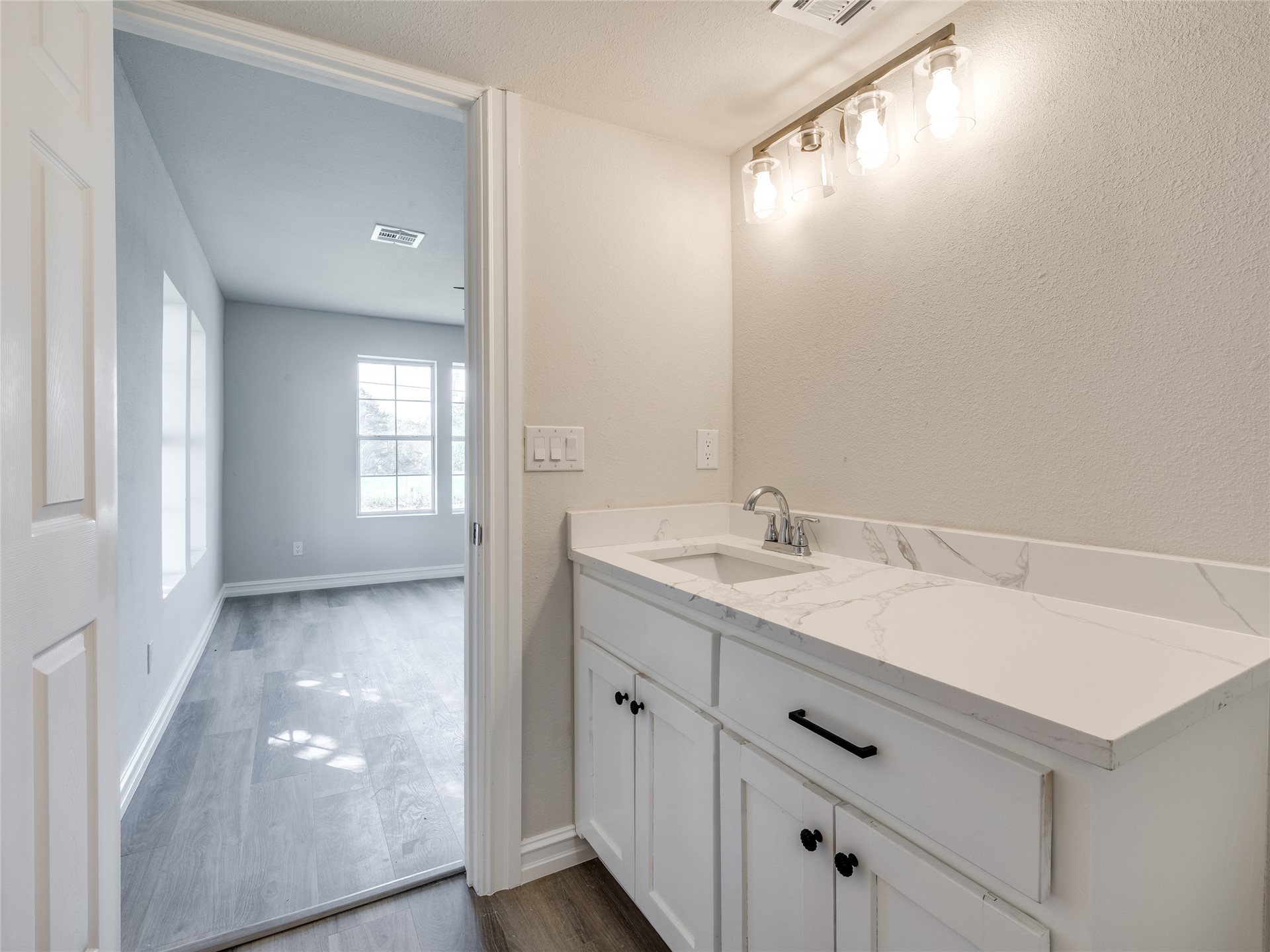 17096 S Yale Avenue Property Photo 22