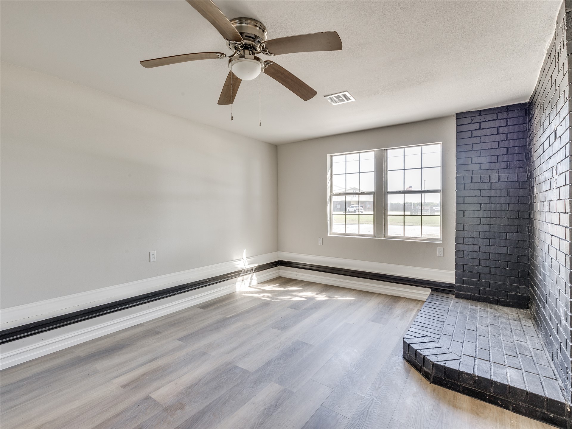 17096 S Yale Avenue Property Photo 33