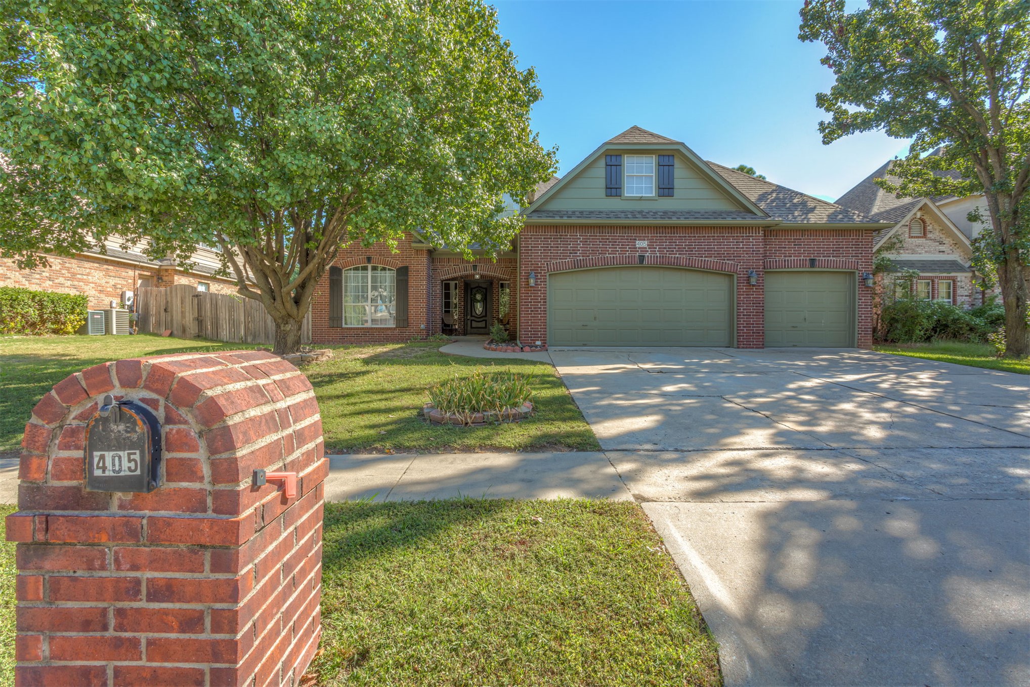 405 N Aster Avenue Property Photo 1