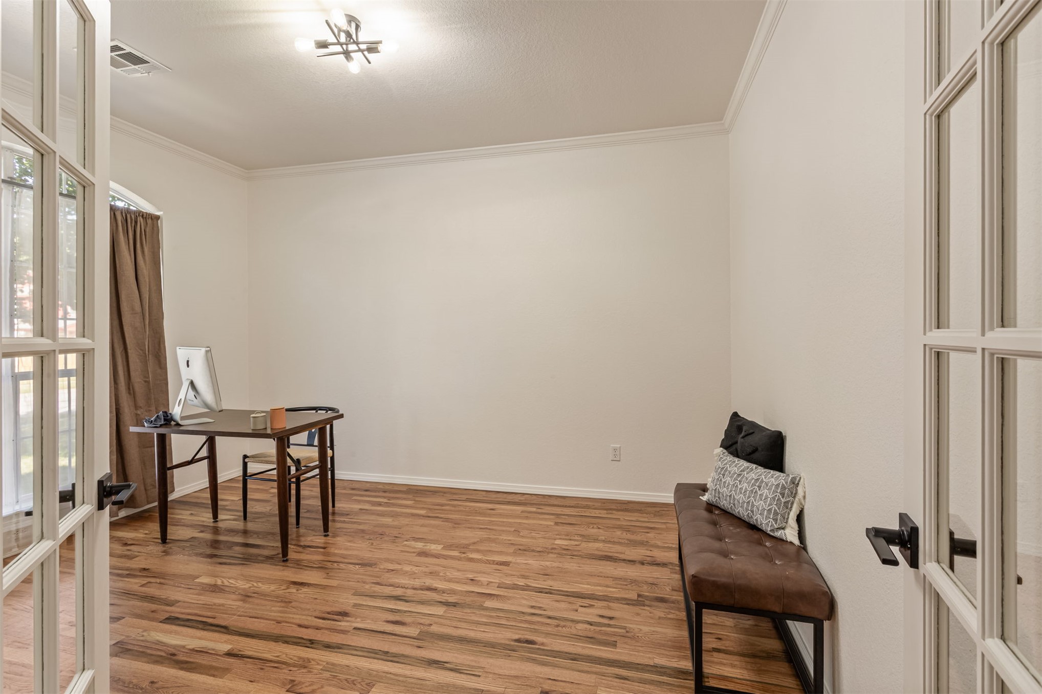 405 N Aster Avenue Property Photo 9