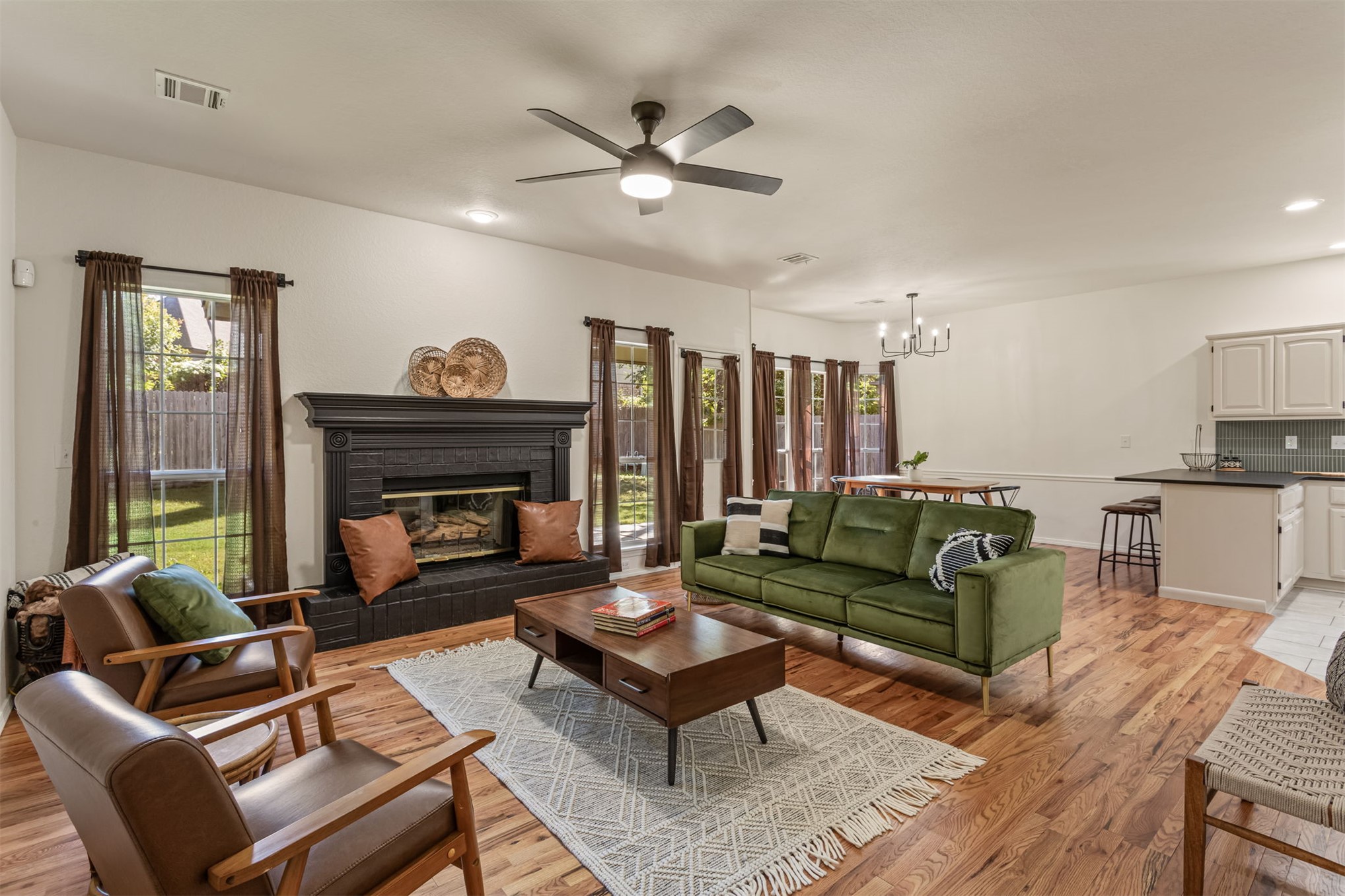 405 N Aster Avenue Property Photo 13