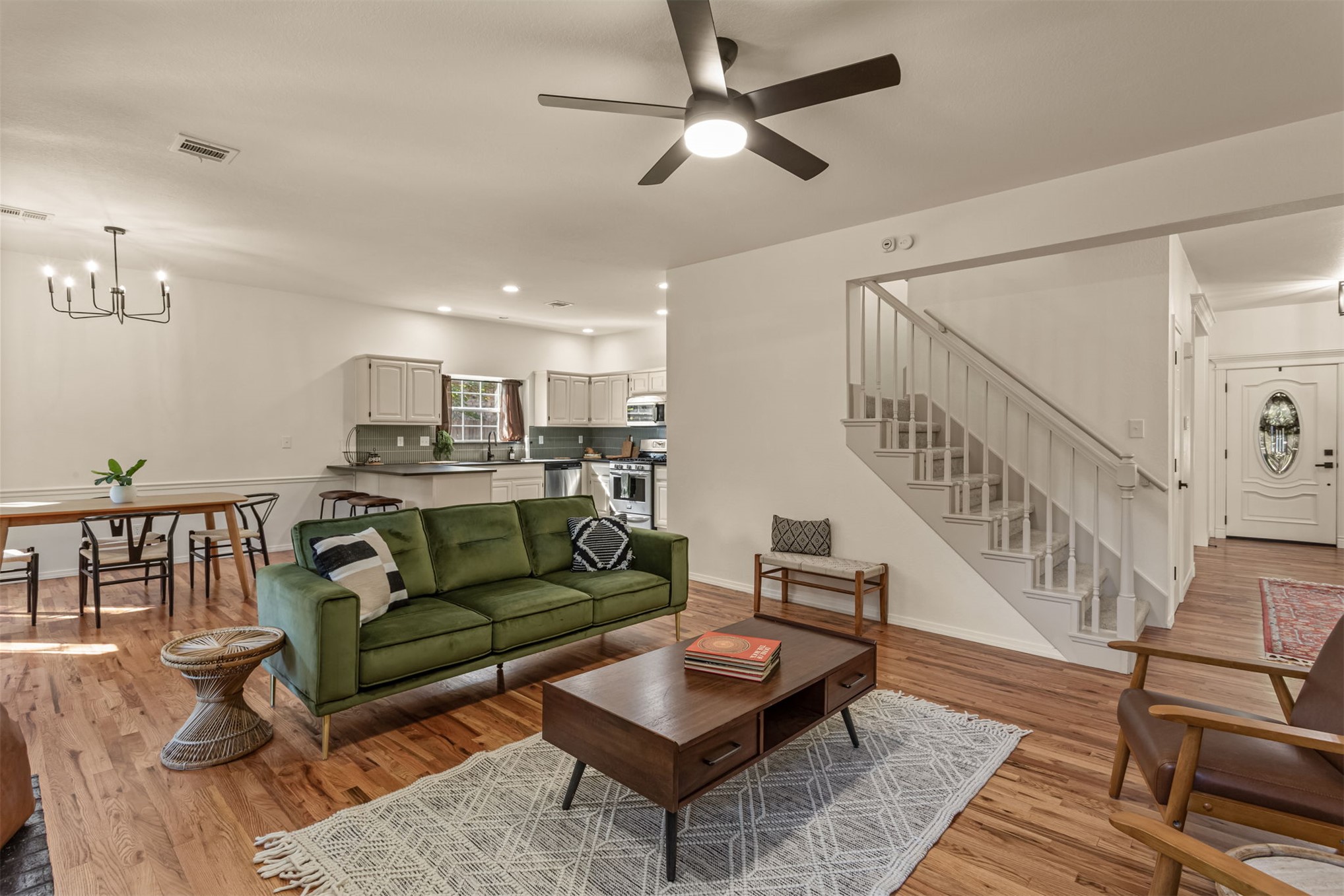 405 N Aster Avenue Property Photo 14