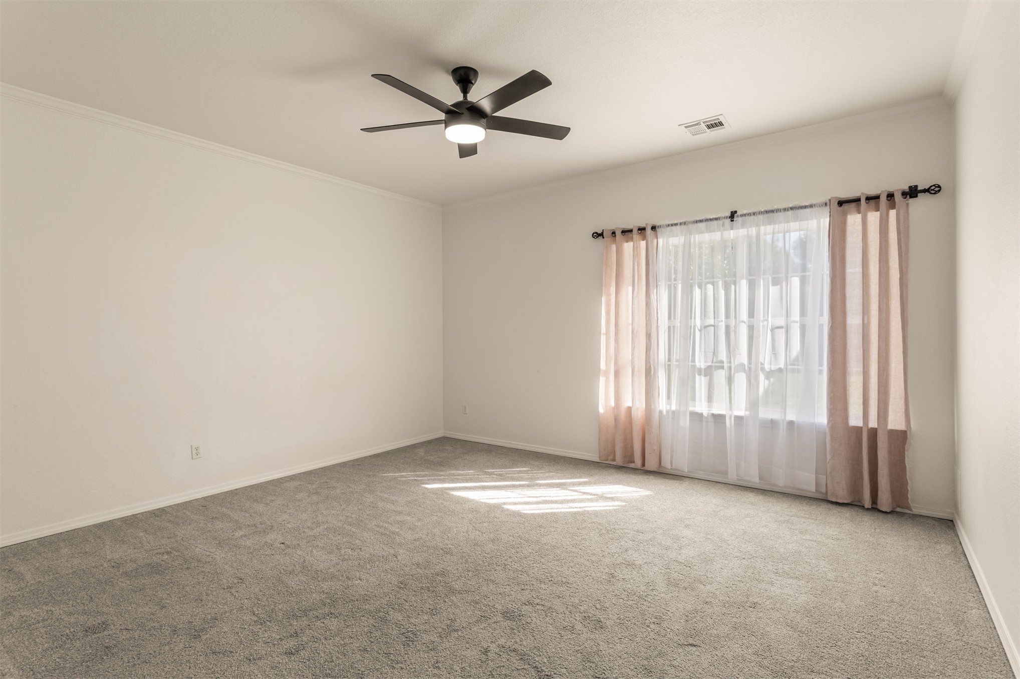 405 N Aster Avenue Property Photo 30