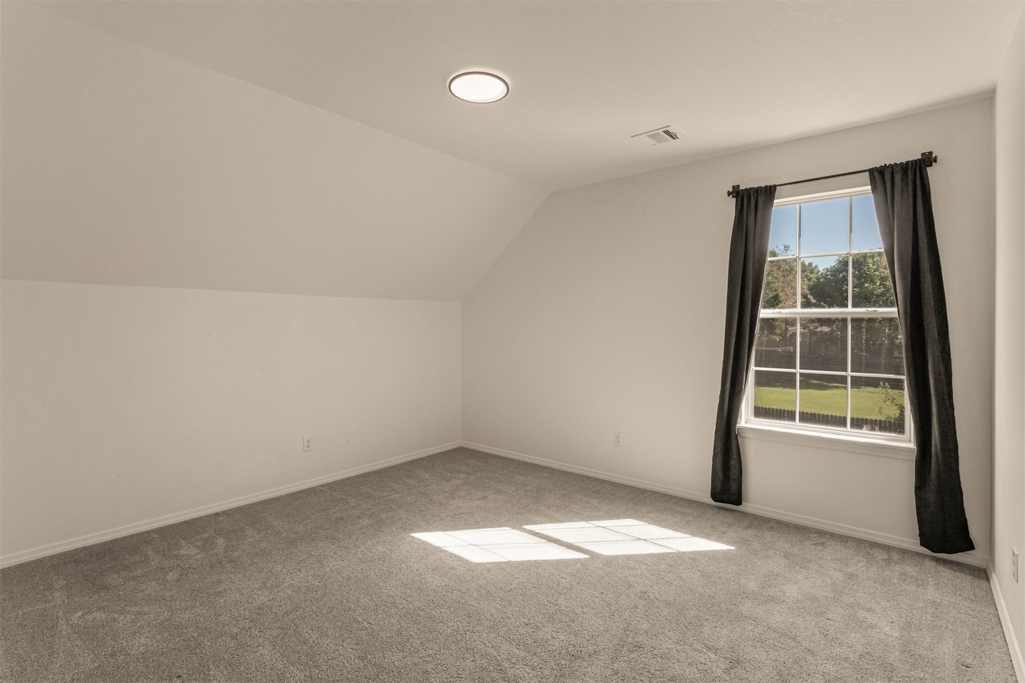 405 N Aster Avenue Property Photo 43