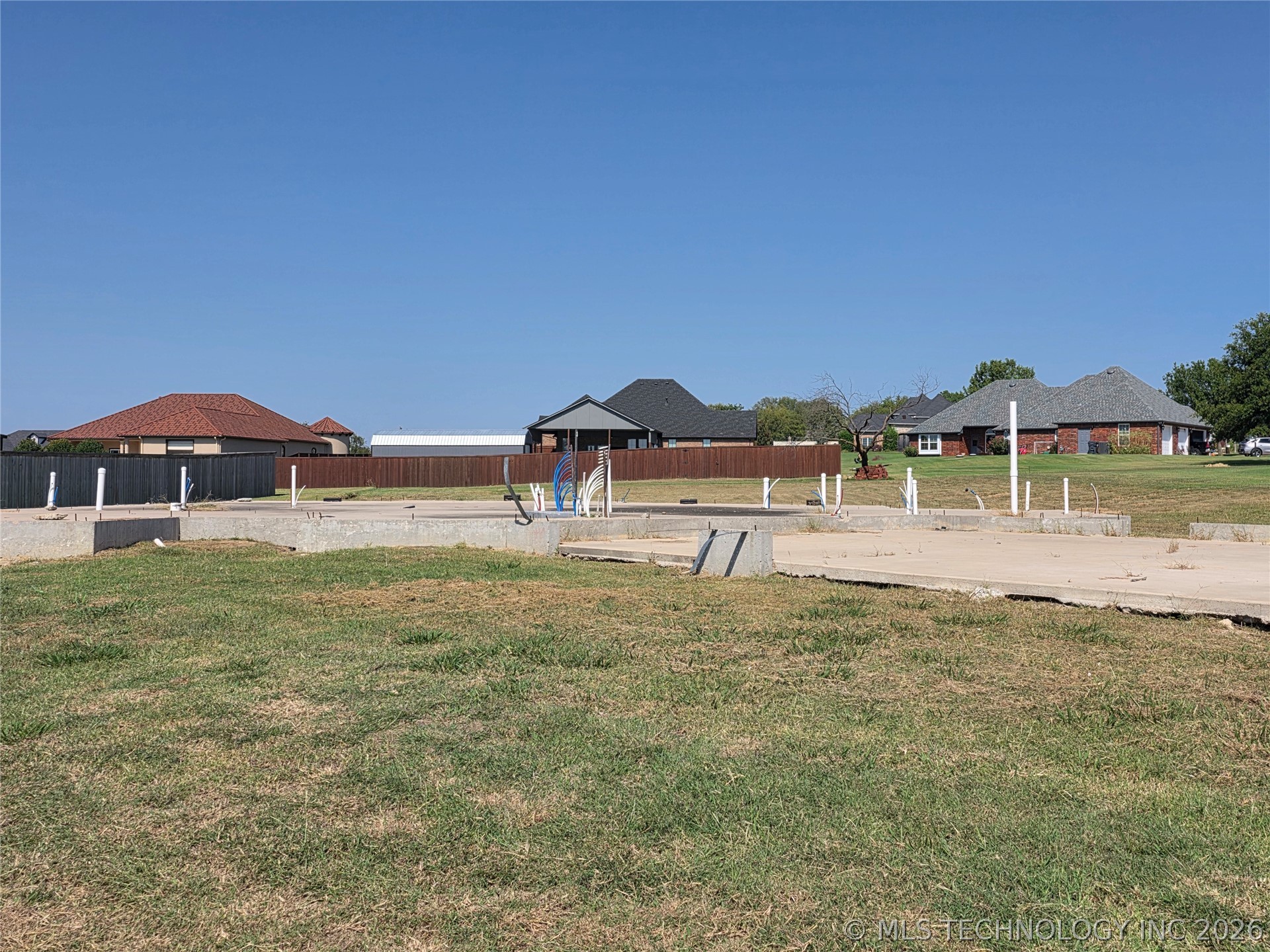4105 Meadowlark Road Property Photo 1
