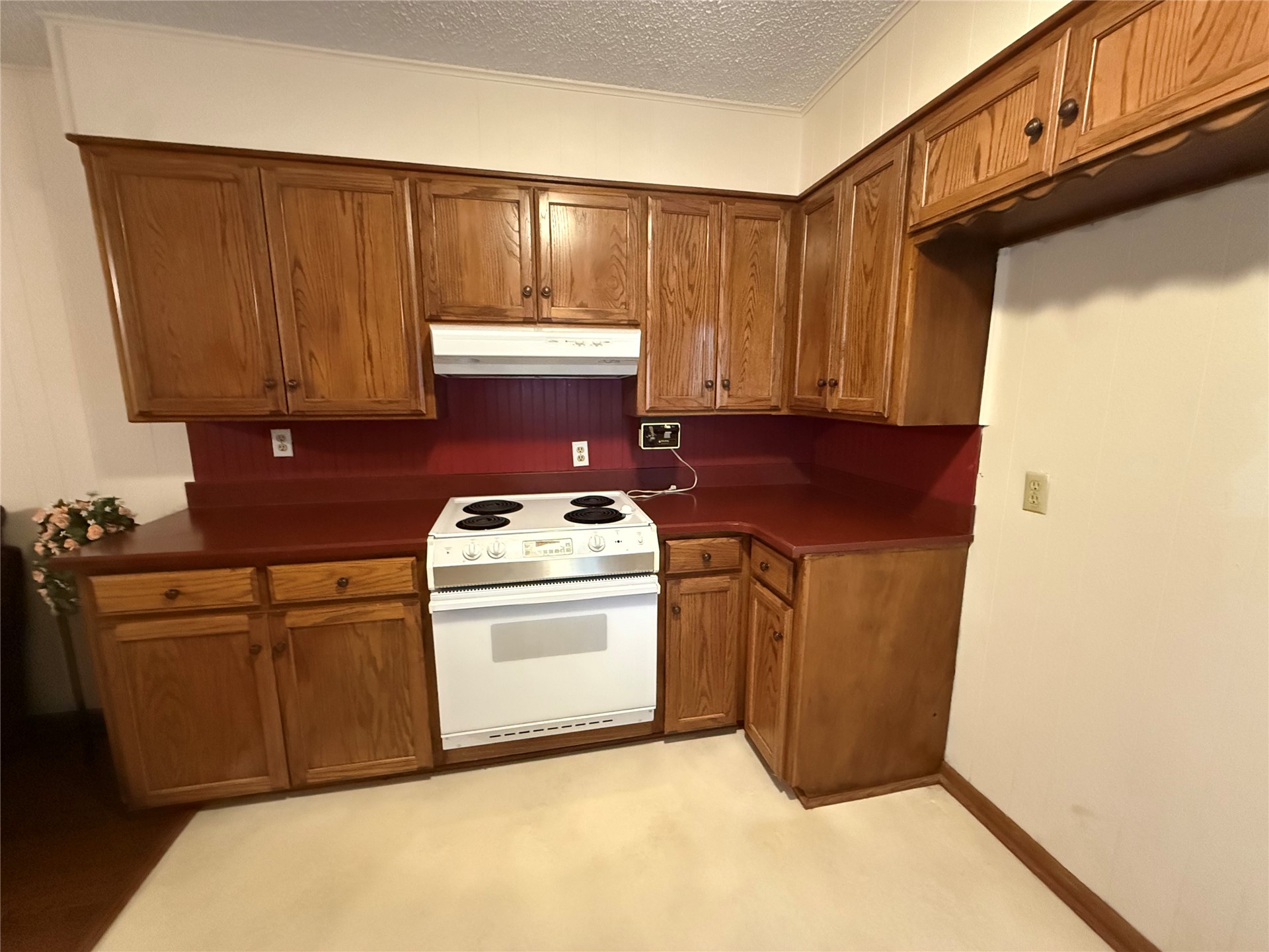 9185 Brock Road Property Photo 11