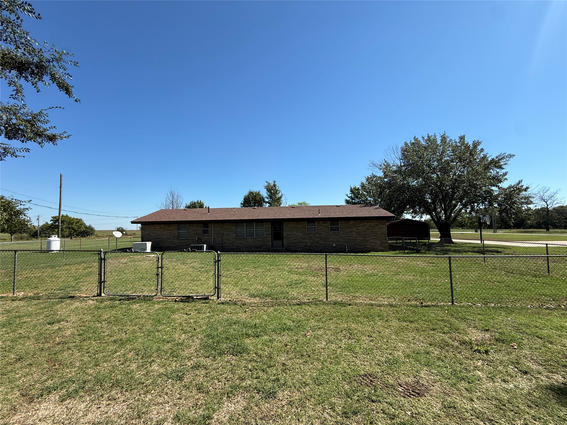 9185 Brock Road Property Photo 15