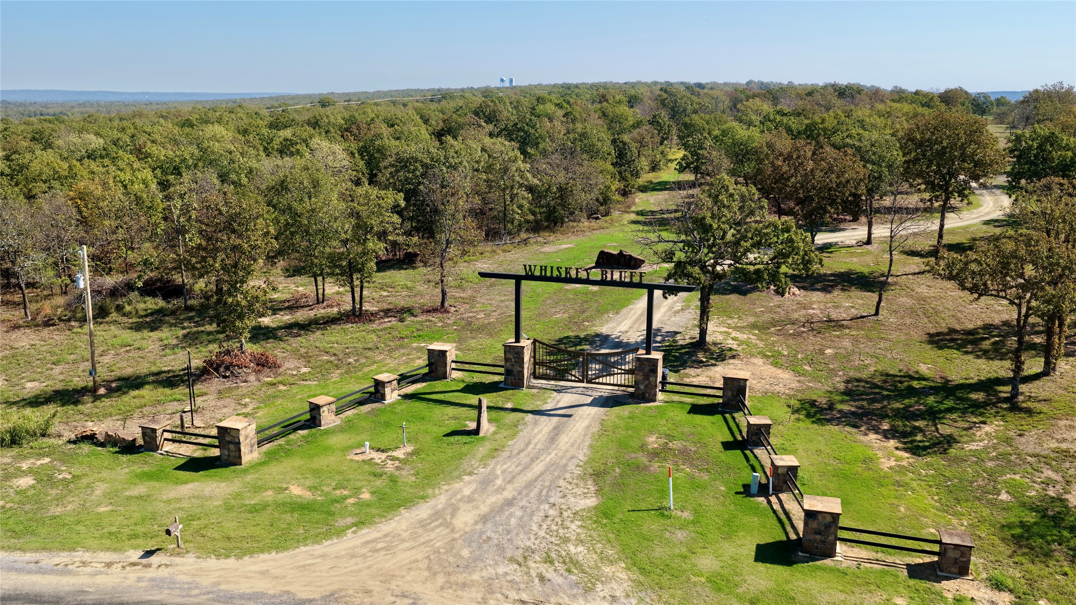 1 Oak Barrel Property Photo 2