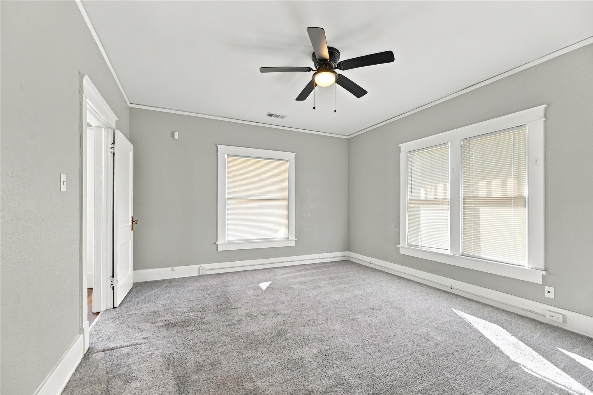 212 N Rosedale Avenue Property Photo 19