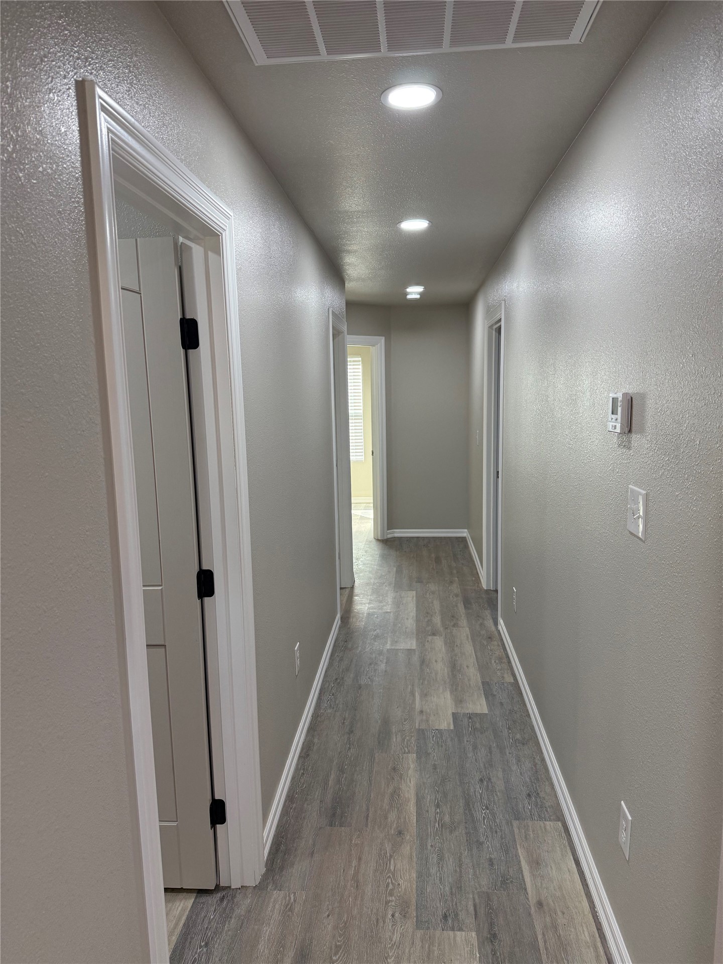 511 W Harrison Property Photo 9
