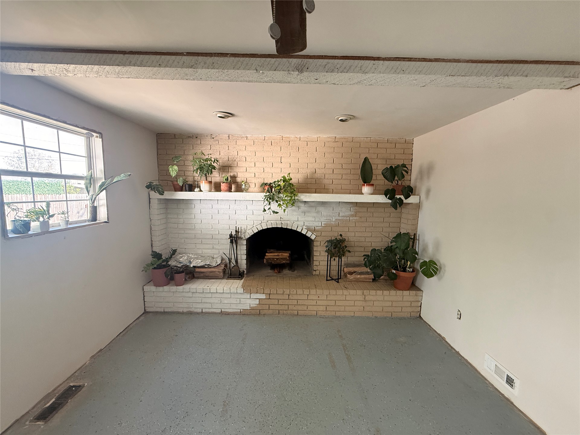 501 N Dogwood Street Property Photo 8