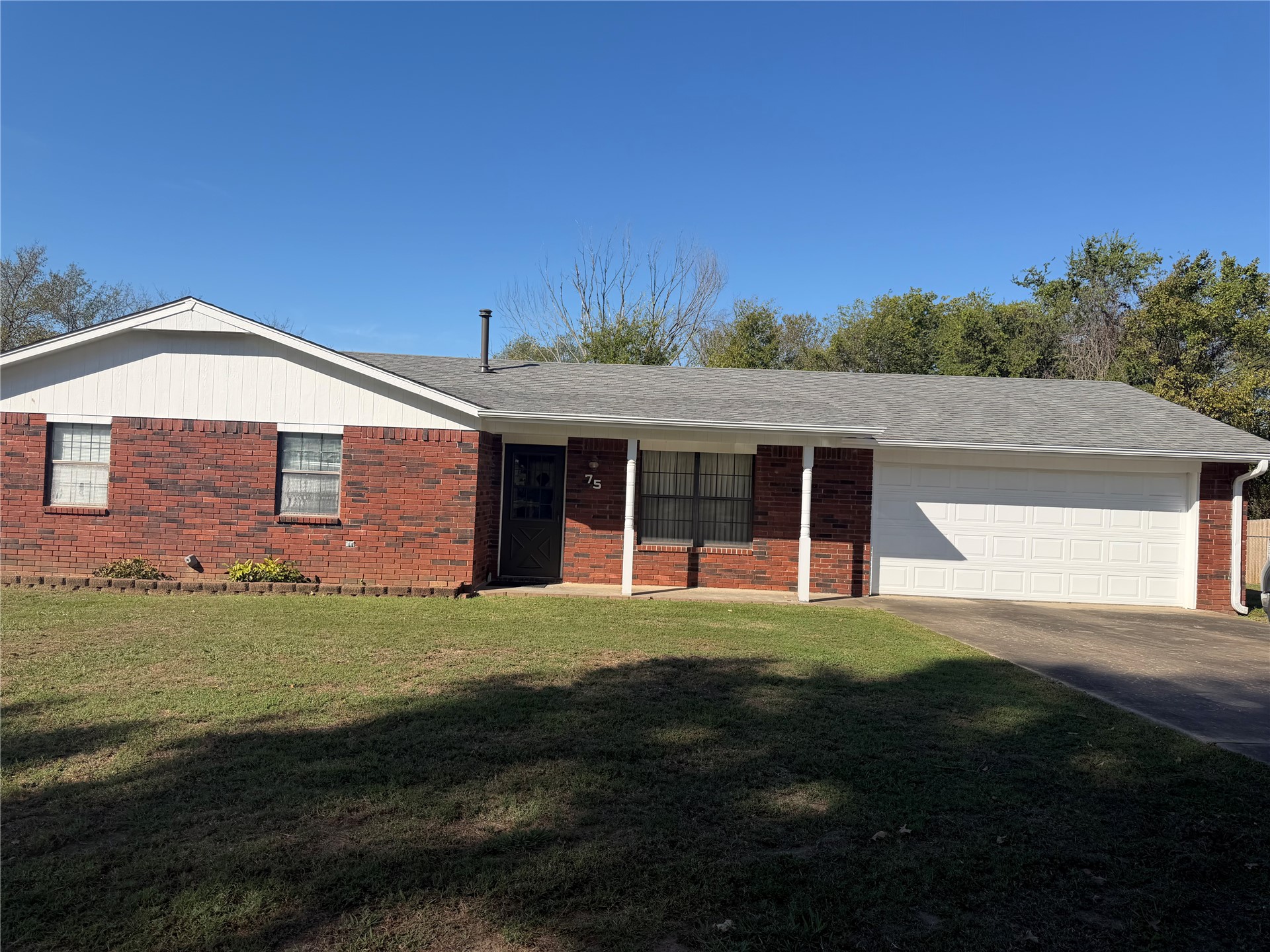 75 S Gladd Road Property Photo 1