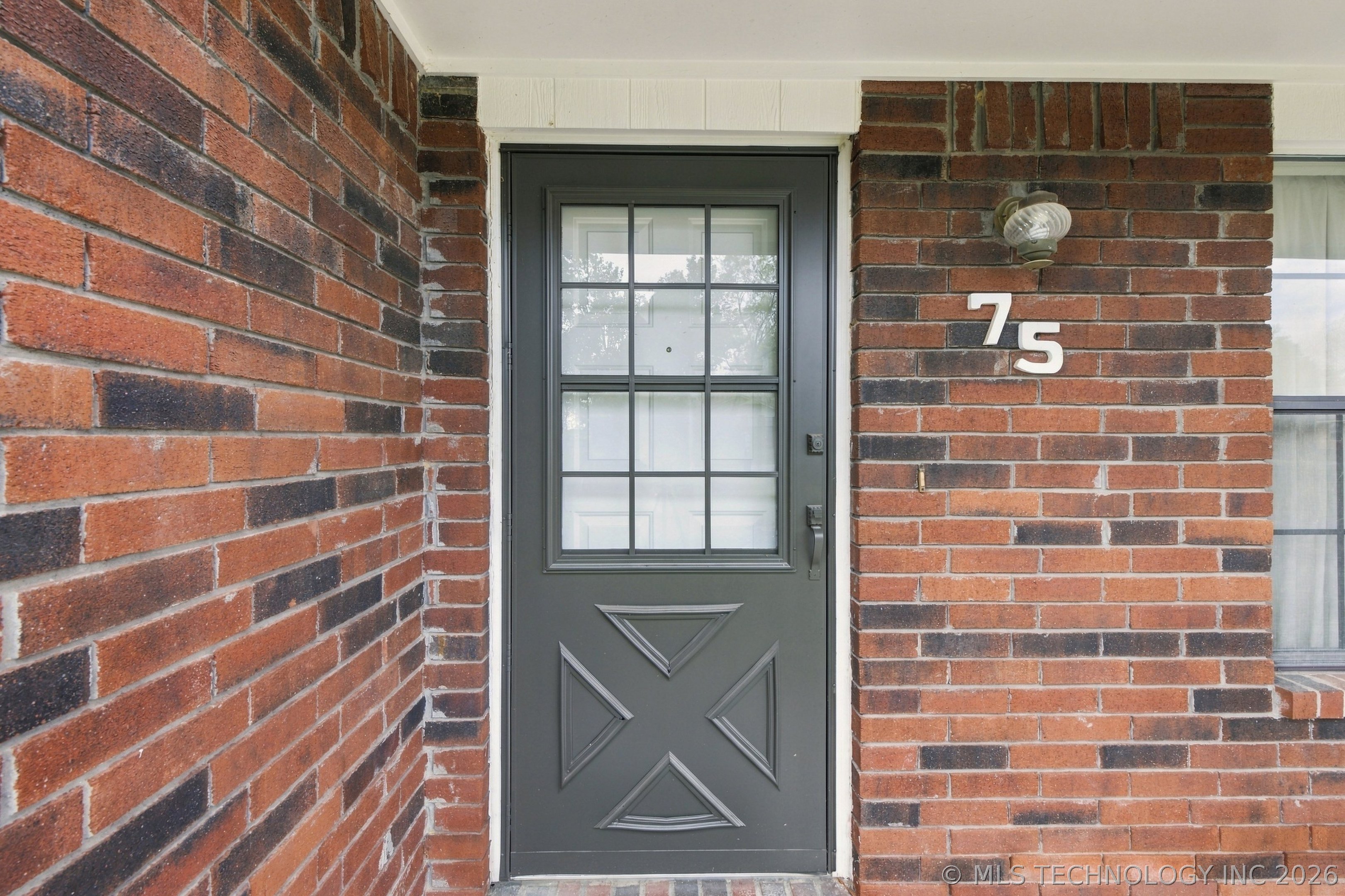 75 S Gladd Road Property Photo 4