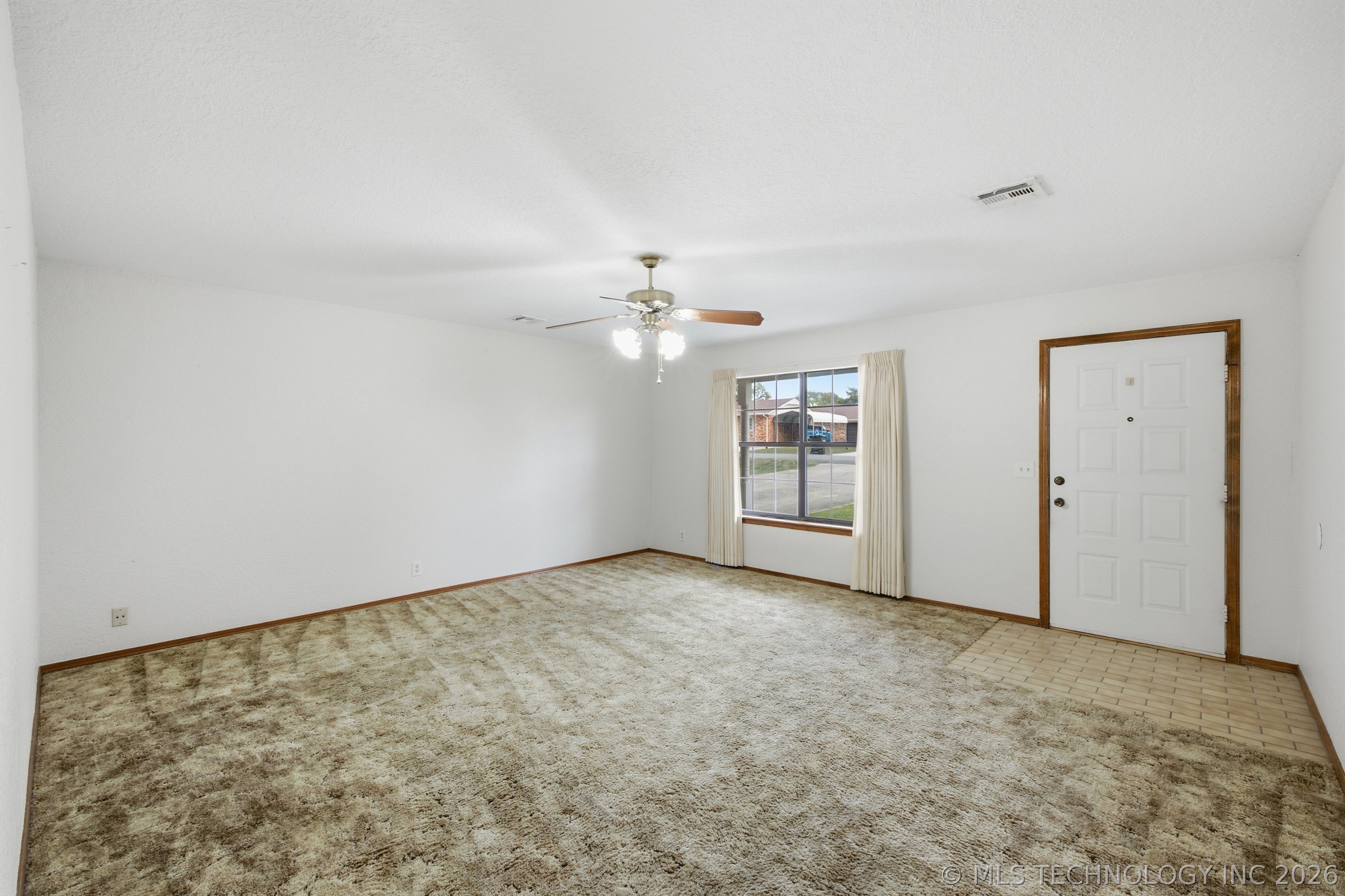 75 S Gladd Road Property Photo 7