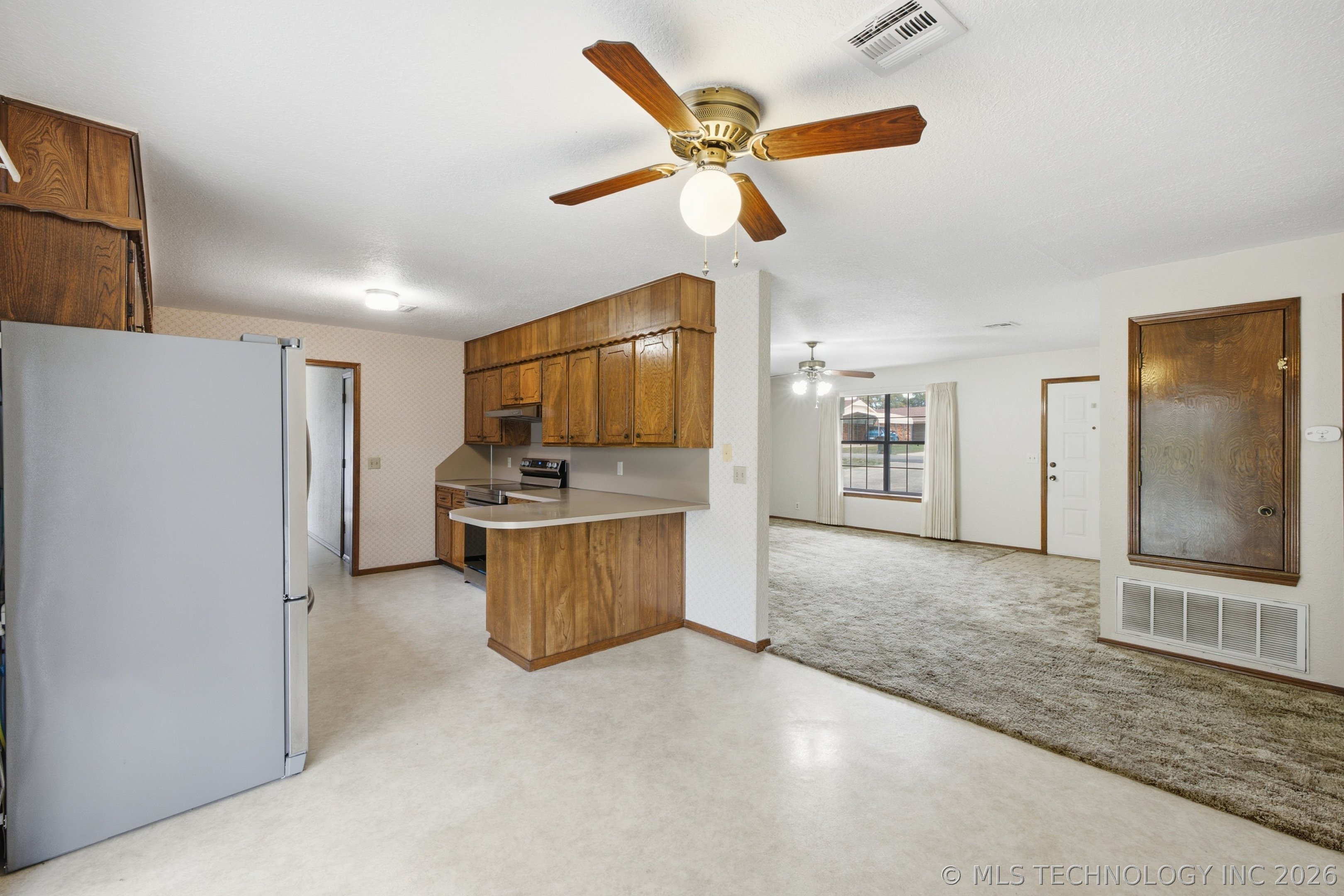 75 S Gladd Road Property Photo 9