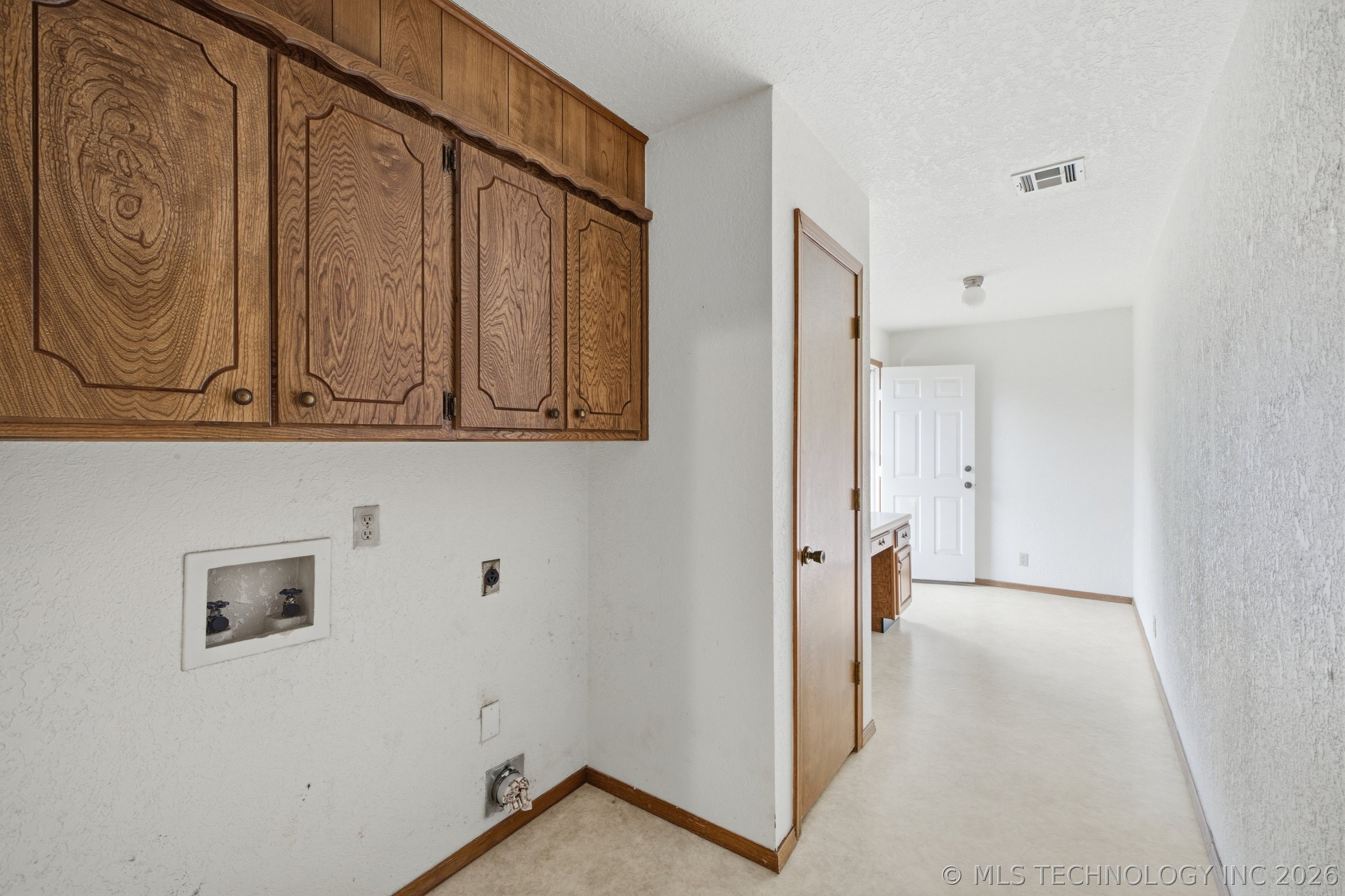 75 S Gladd Road Property Photo 12
