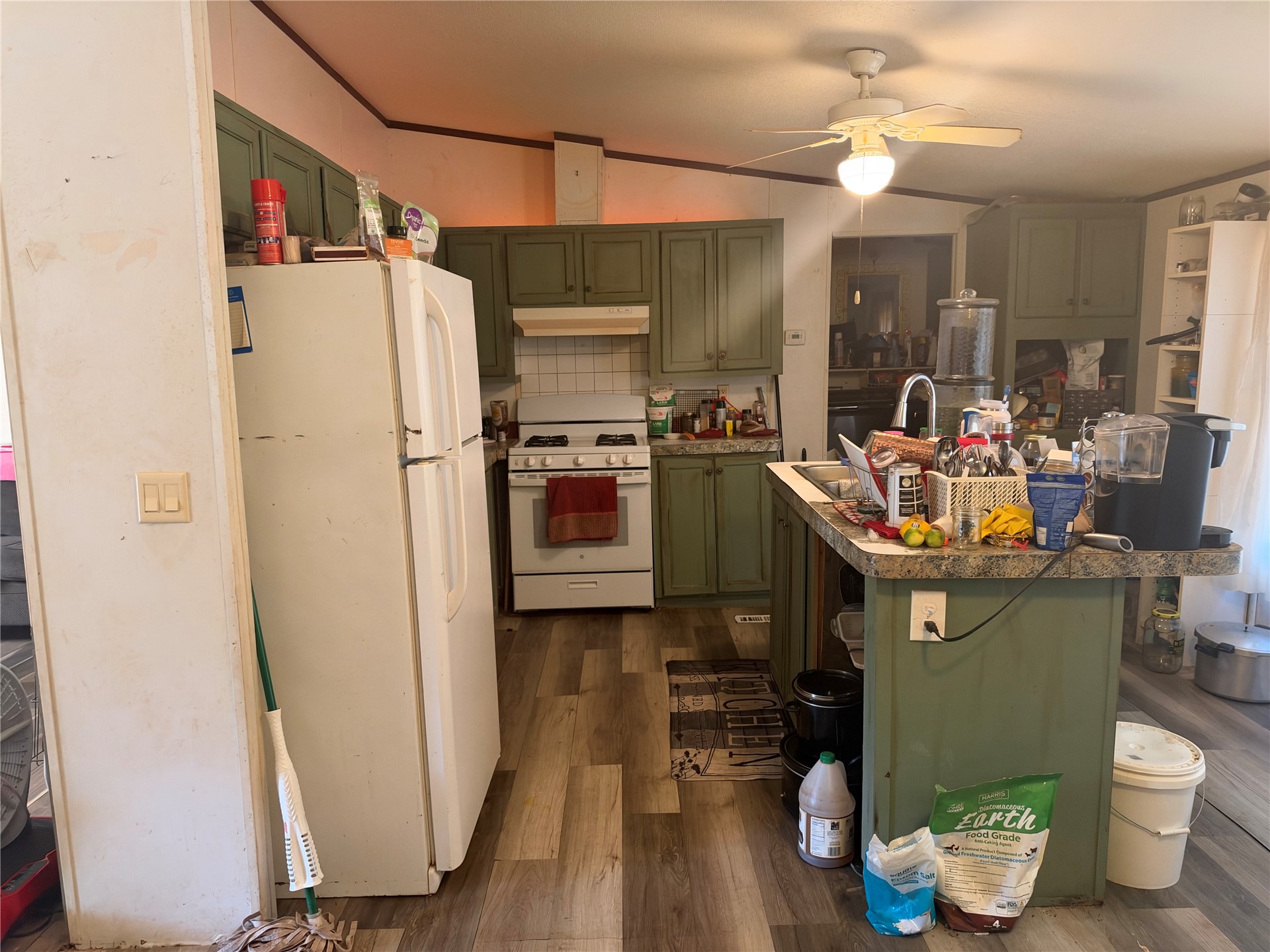 412504 E 1900 Road Property Photo 15