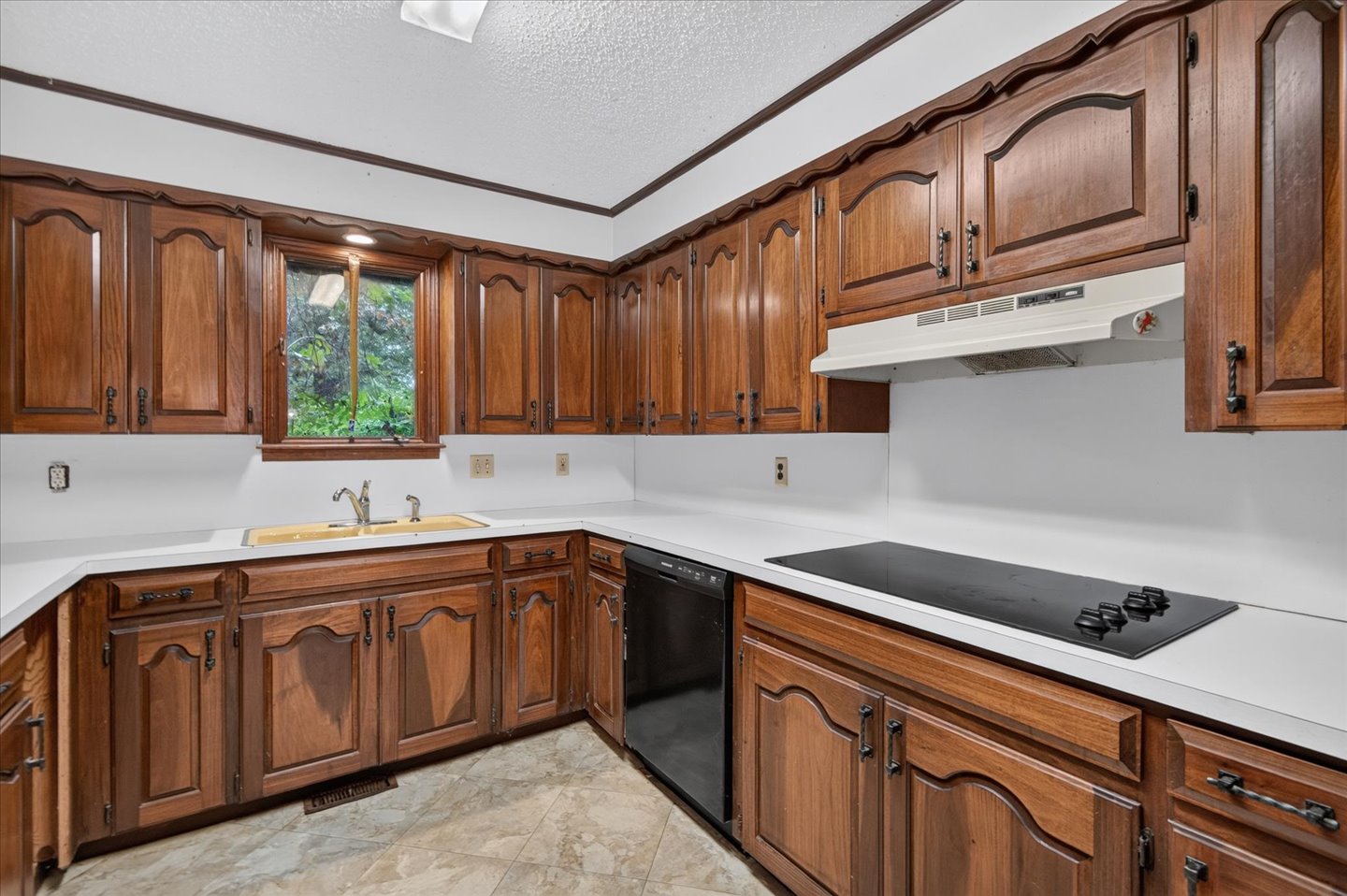 394350 Gap Road Property Photo 10