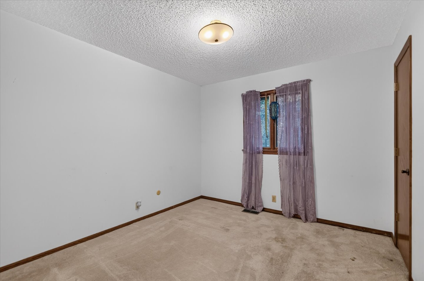 394350 Gap Road Property Photo 16