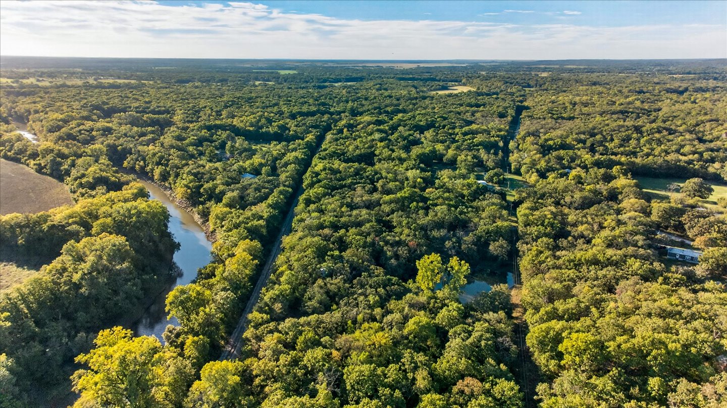 394350 Gap Road Property Photo 41