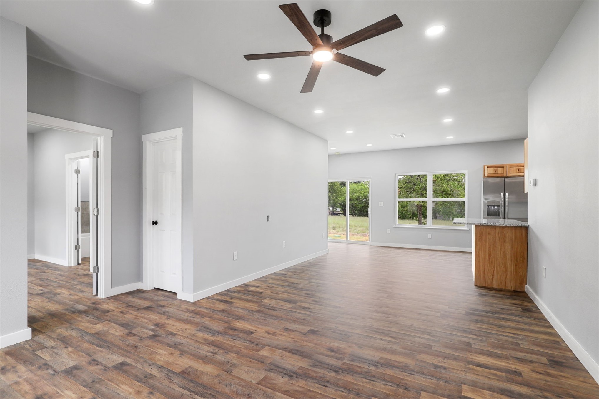 491 2nd Street Property Photo 5