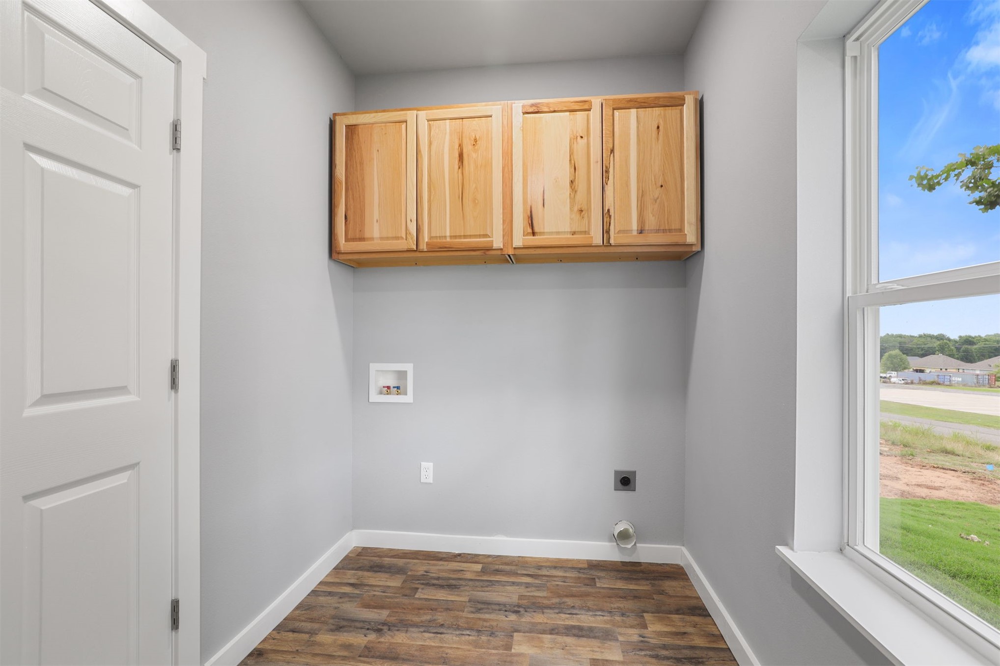 491 2nd Street Property Photo 10