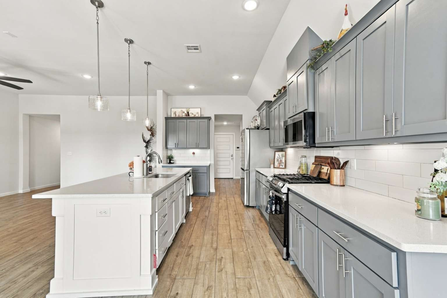 2414 W 109th Street S Property Photo 10