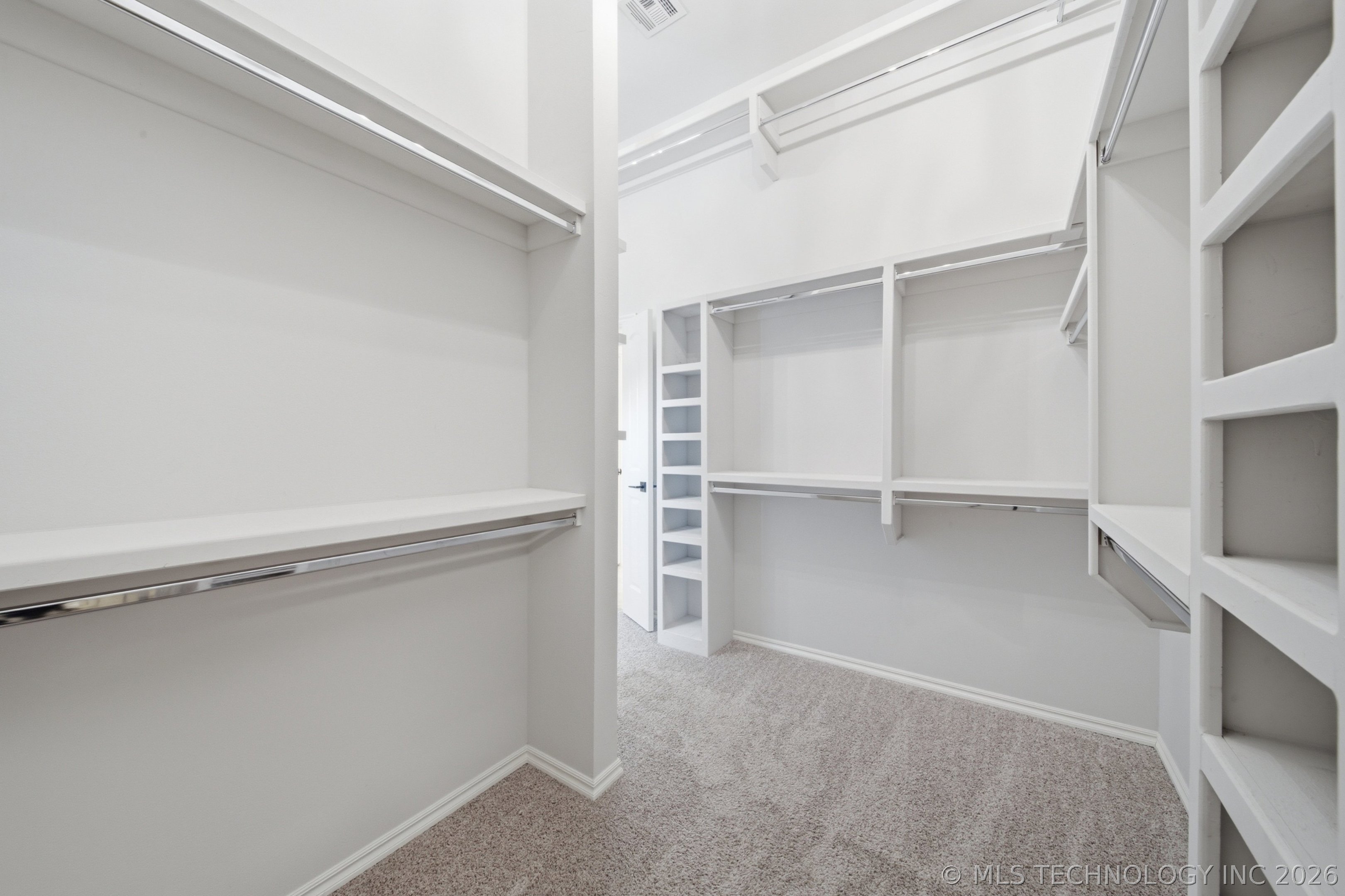 1500 Forest Hill Drive Property Photo 27