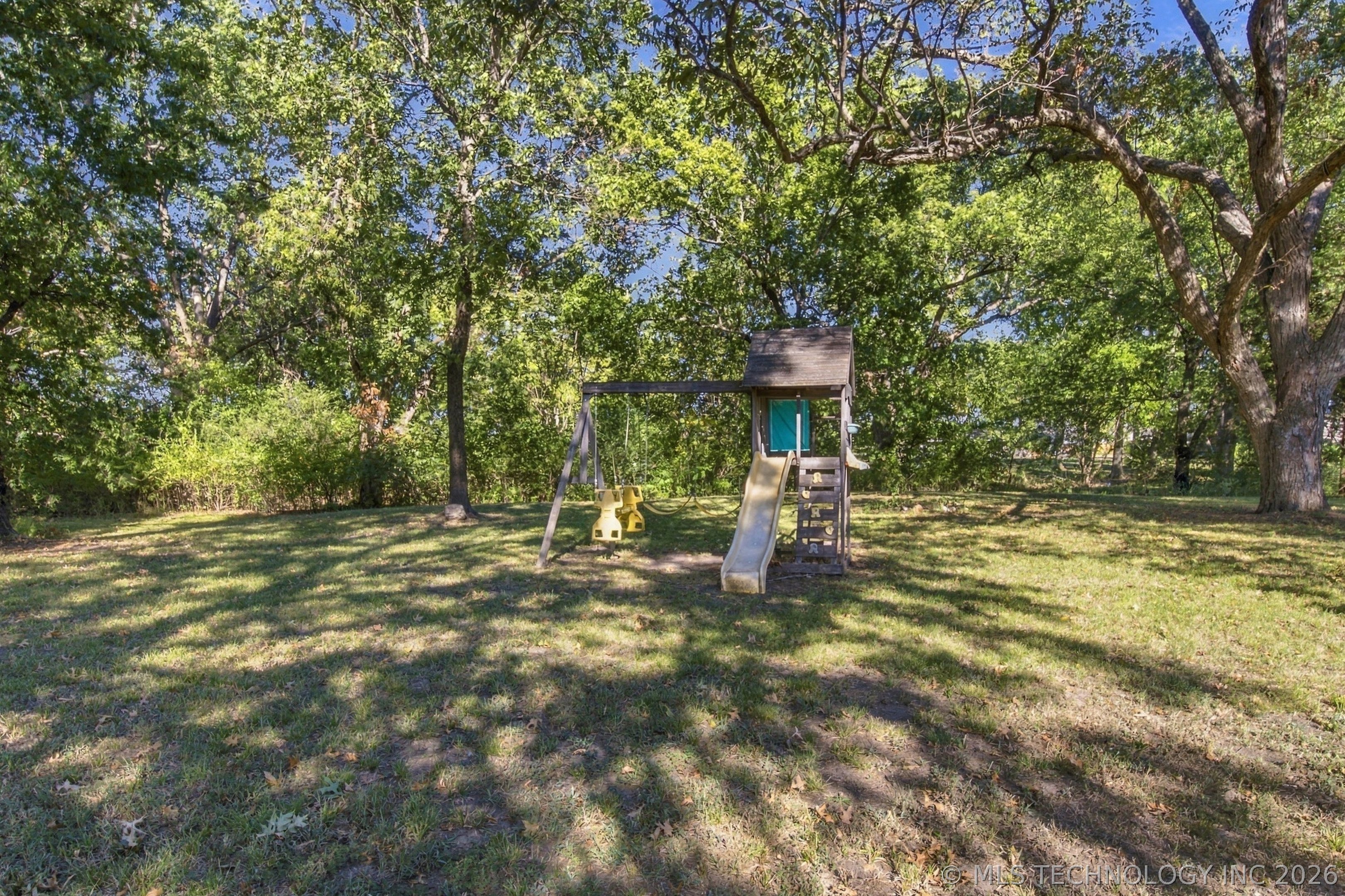 1500 Forest Hill Drive Property Photo 41