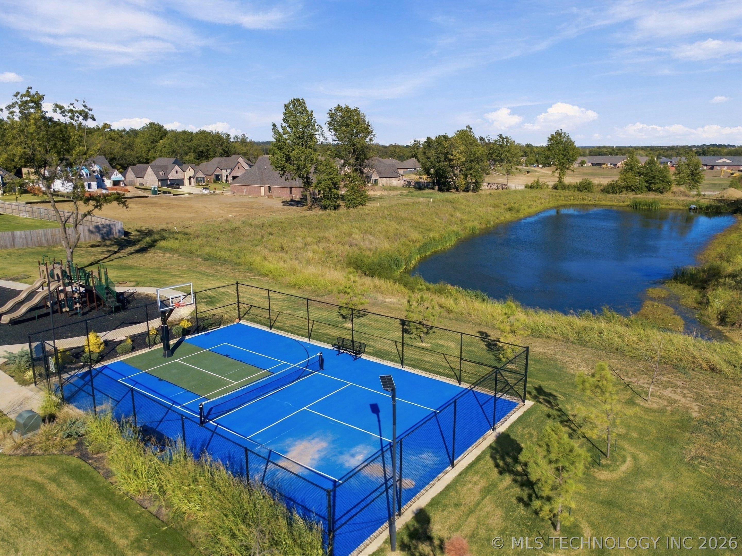 1500 Forest Hill Drive Property Photo 45