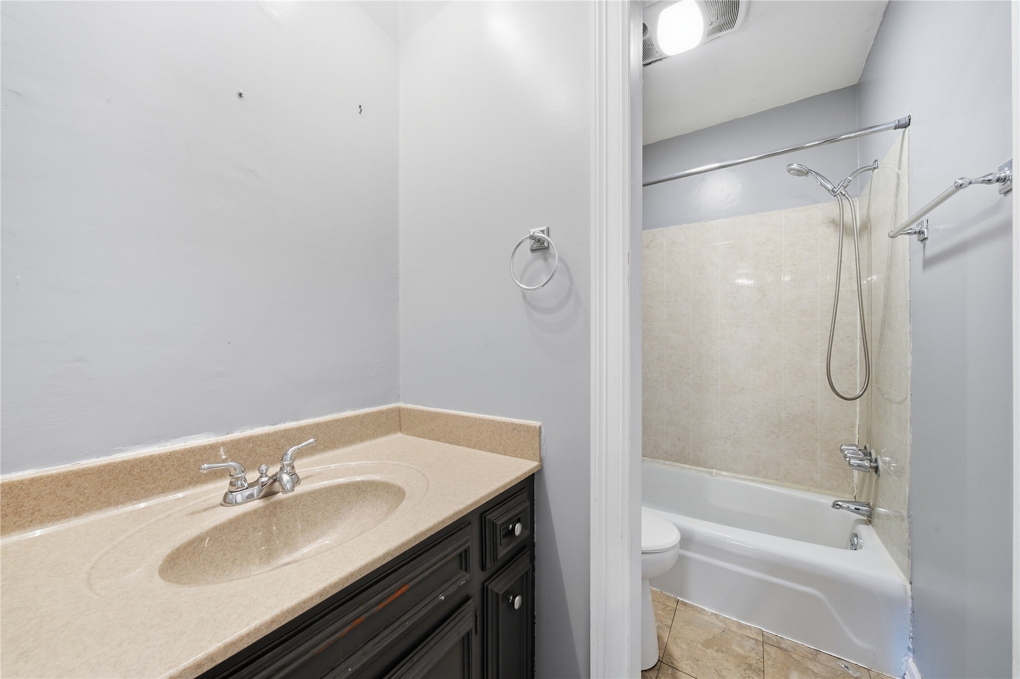 3105 E 78th Place Property Photo 28
