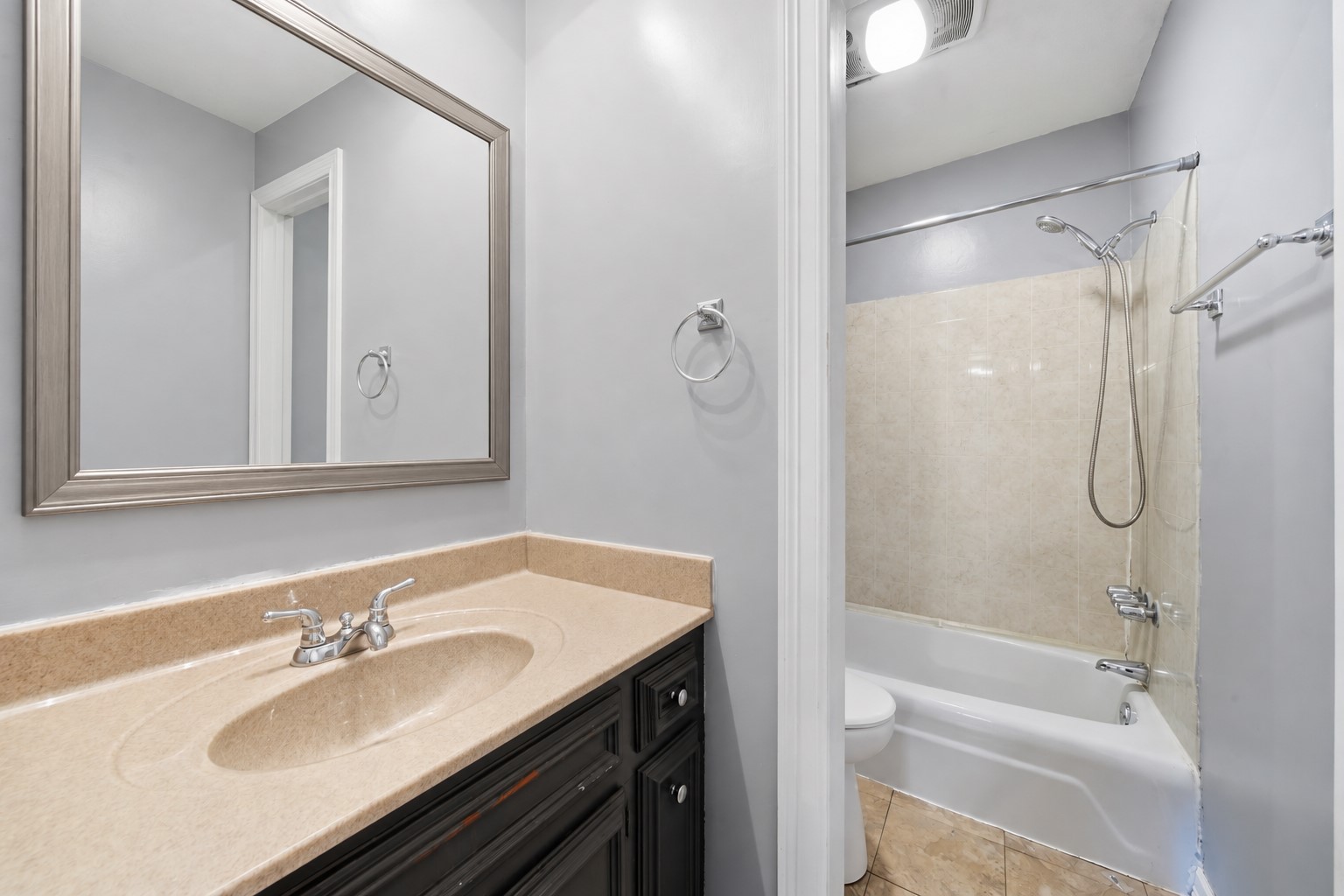 3105 E 78th Place Property Photo 29