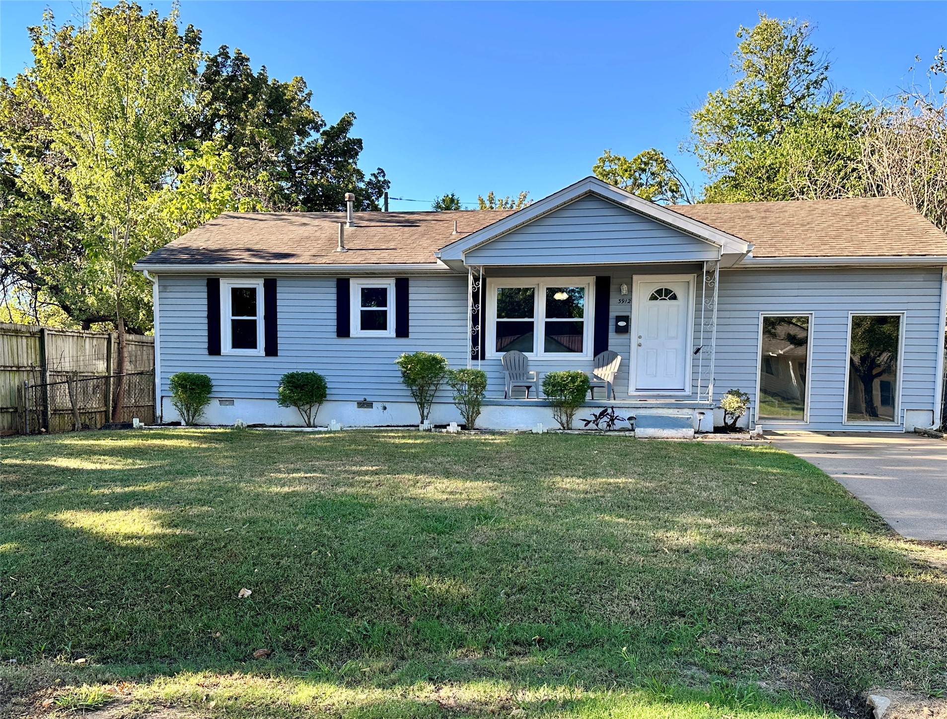 3912 W 41st Place Property Photo 1