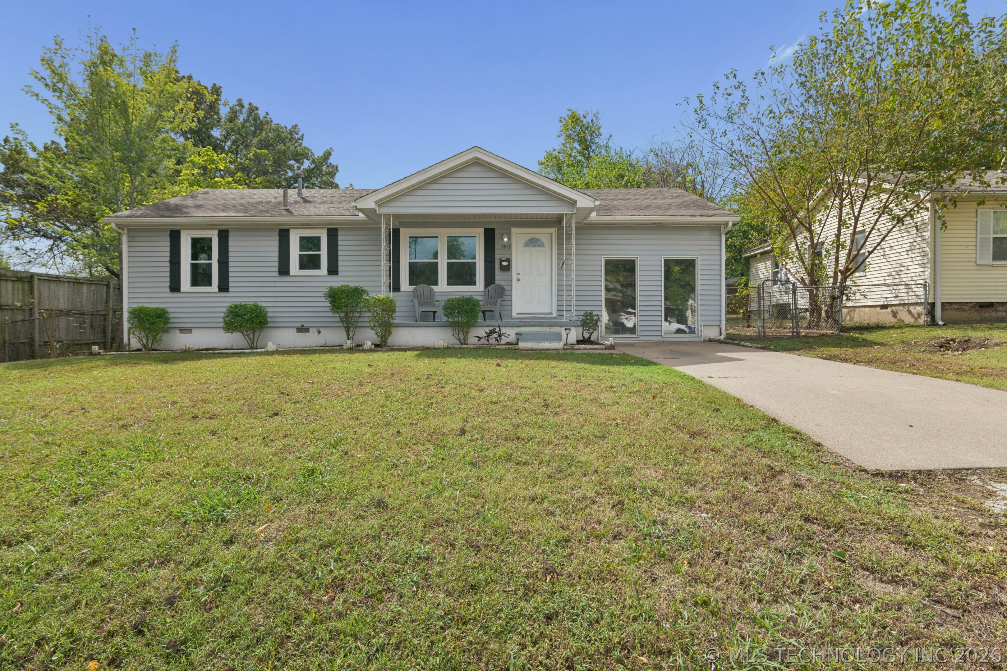 3912 W 41st Place Property Photo 1