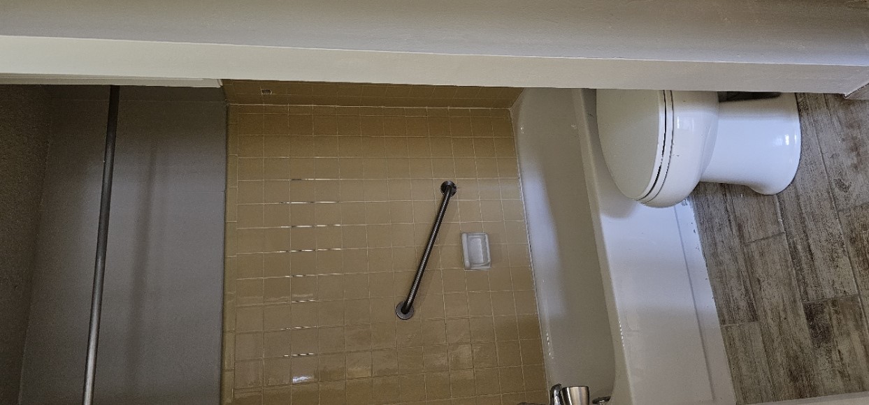 6724 S Lewis Avenue 1305 Property Photo 8
