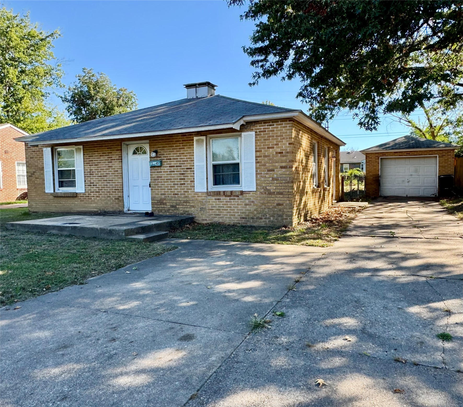 320 Park Property Photo 1
