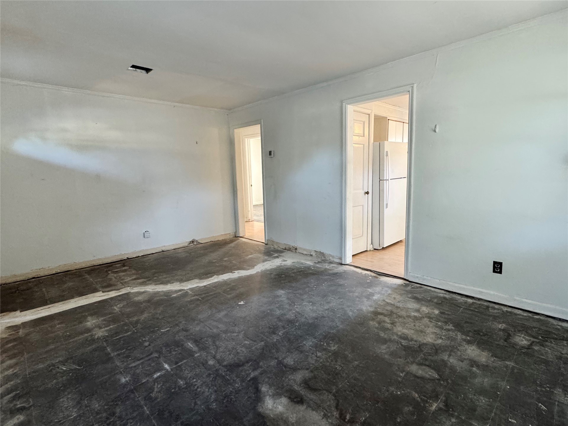 320 Park Property Photo 4