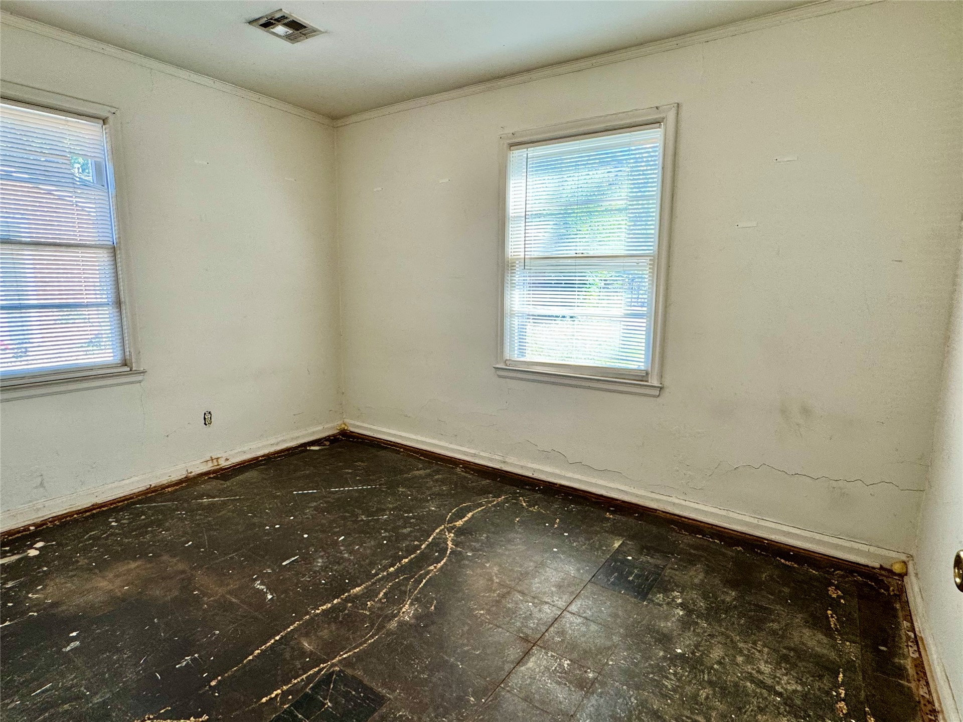 320 Park Property Photo 12