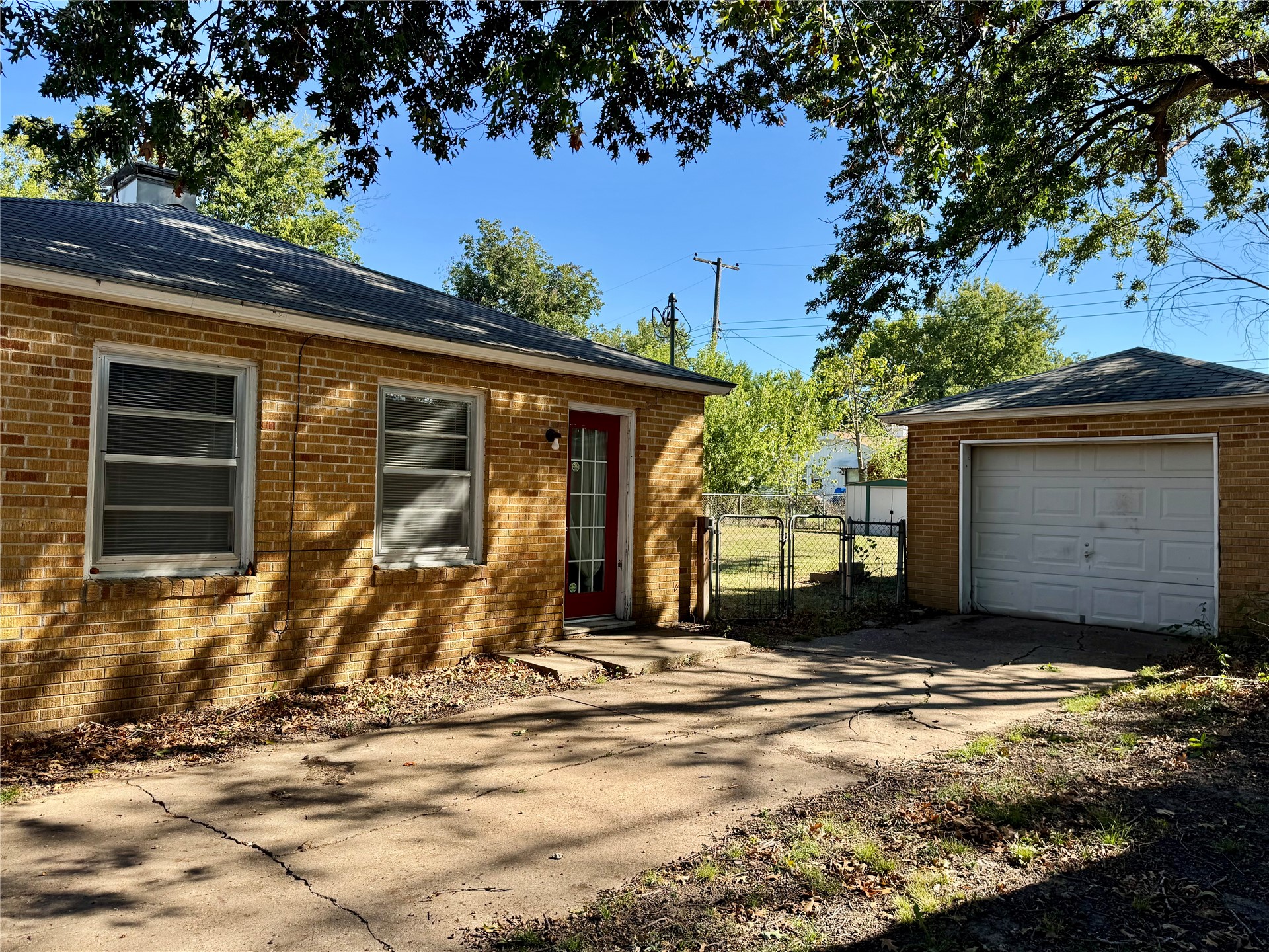 320 Park Property Photo 18