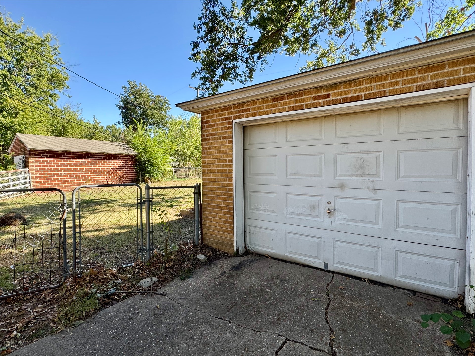 320 Park Property Photo 19
